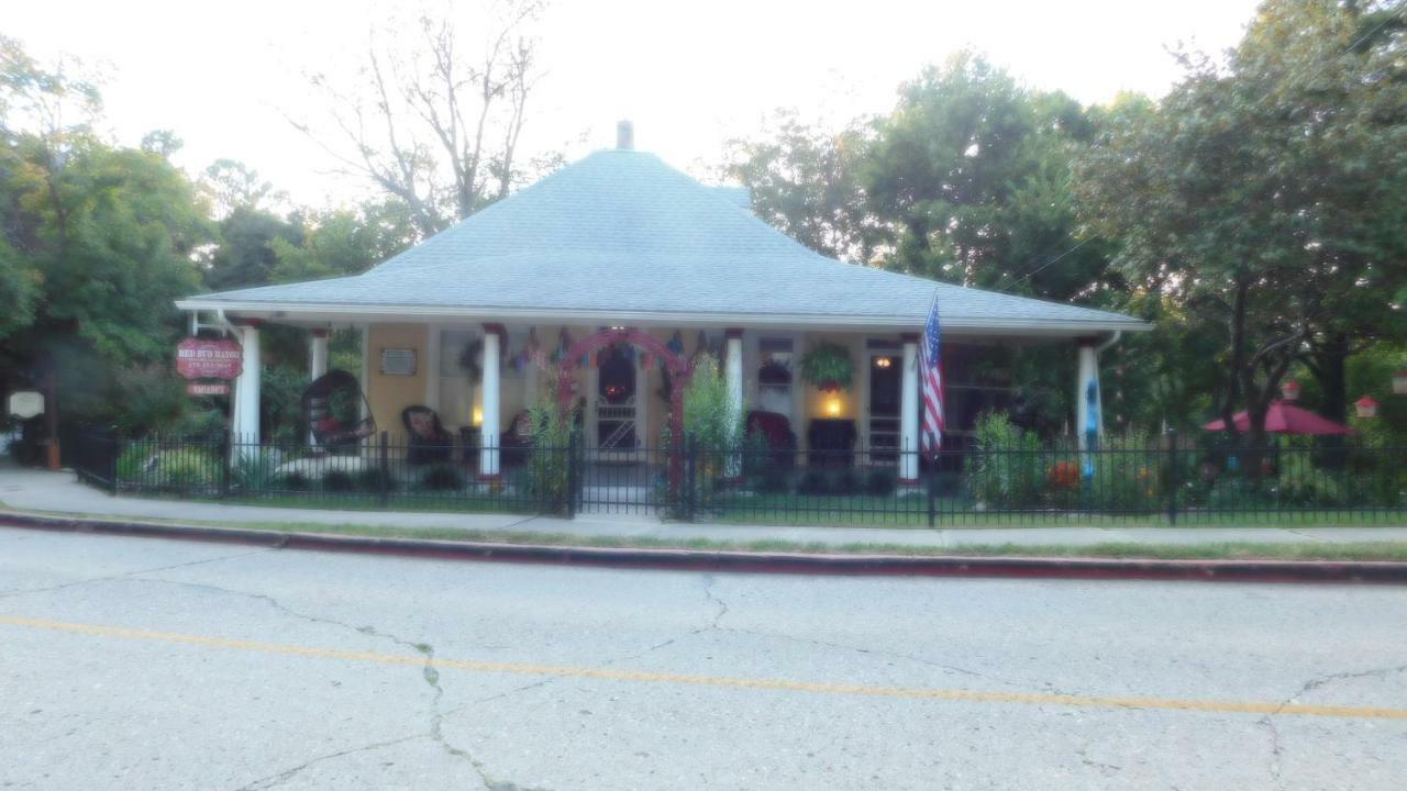 Red Bud Manor Inn Eureka Springs Exteriér fotografie